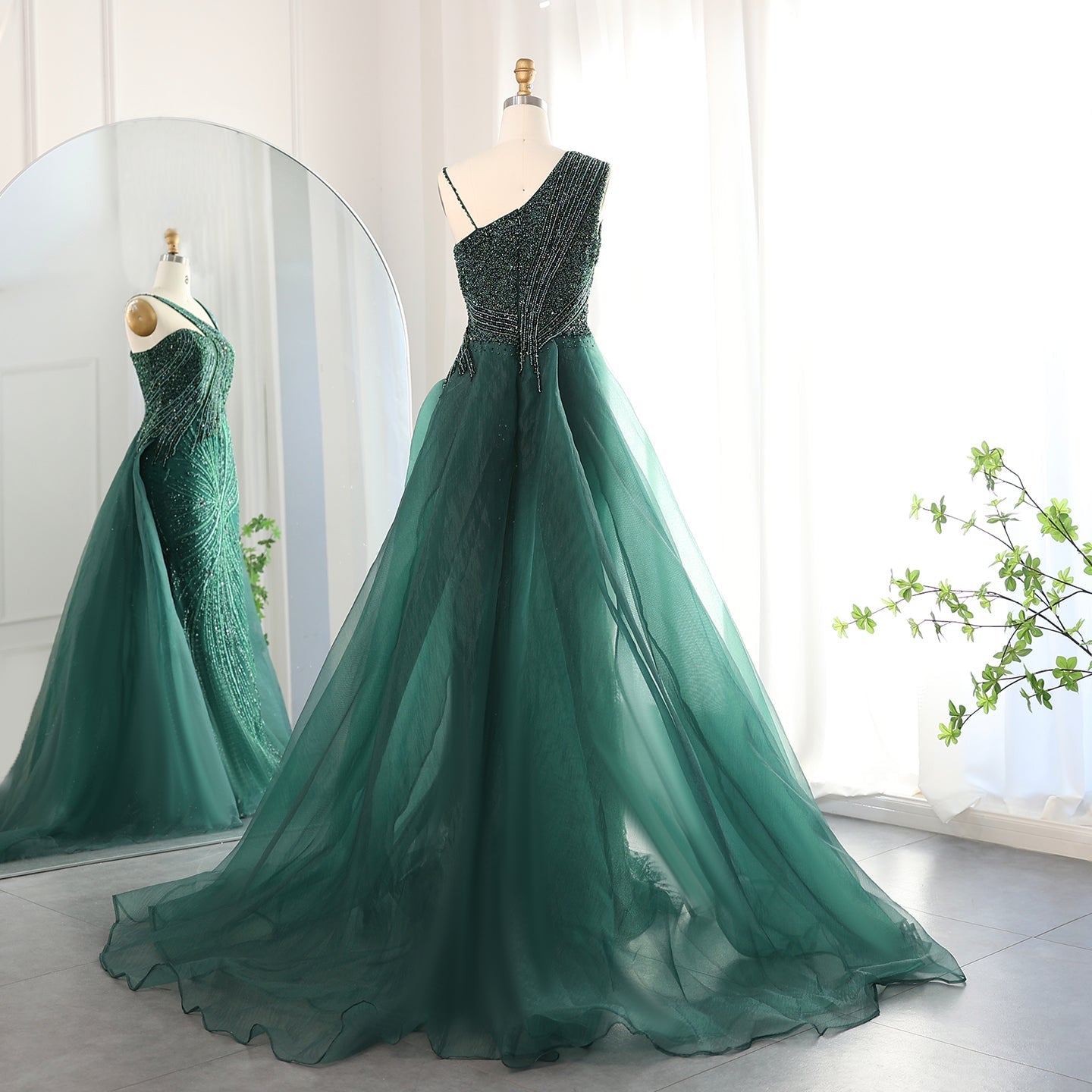 Luxury Emerald Green Evening Dress with Overskirt SS128