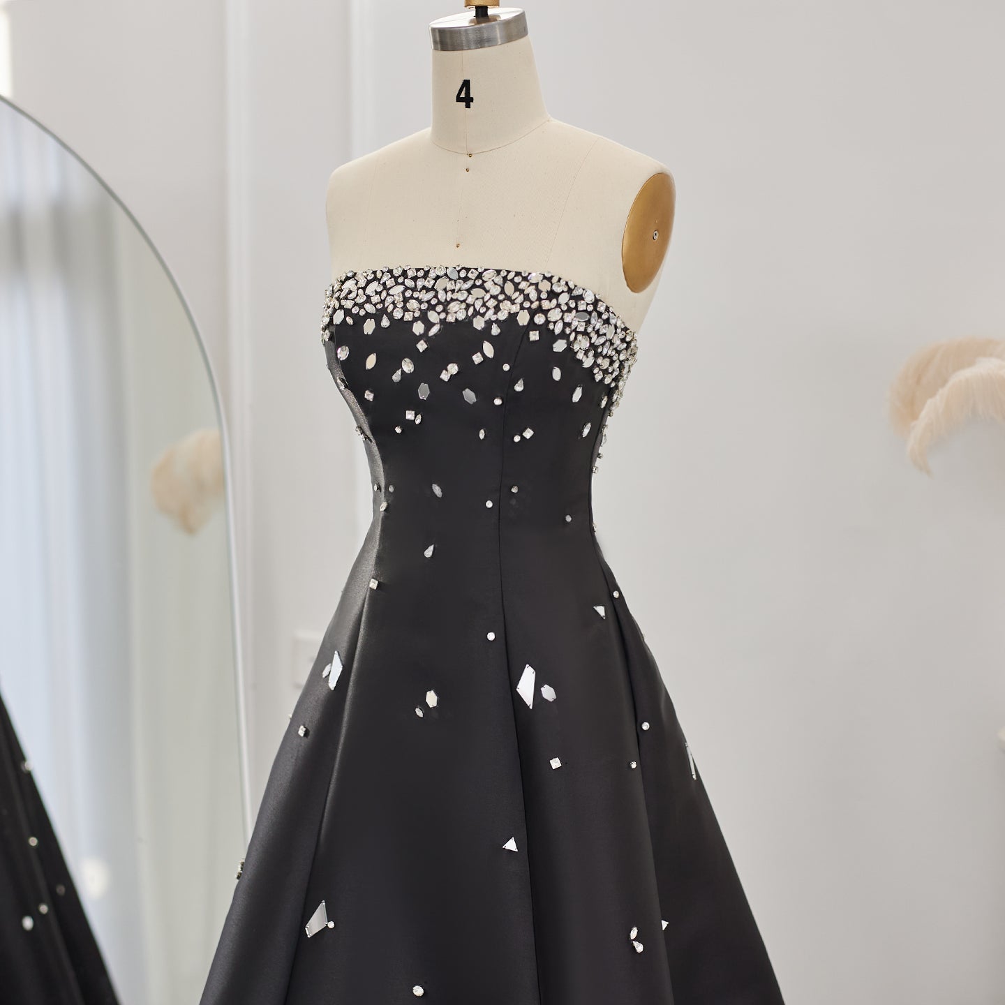 Luxury Crystal Black Strapless Evening Dress SF307