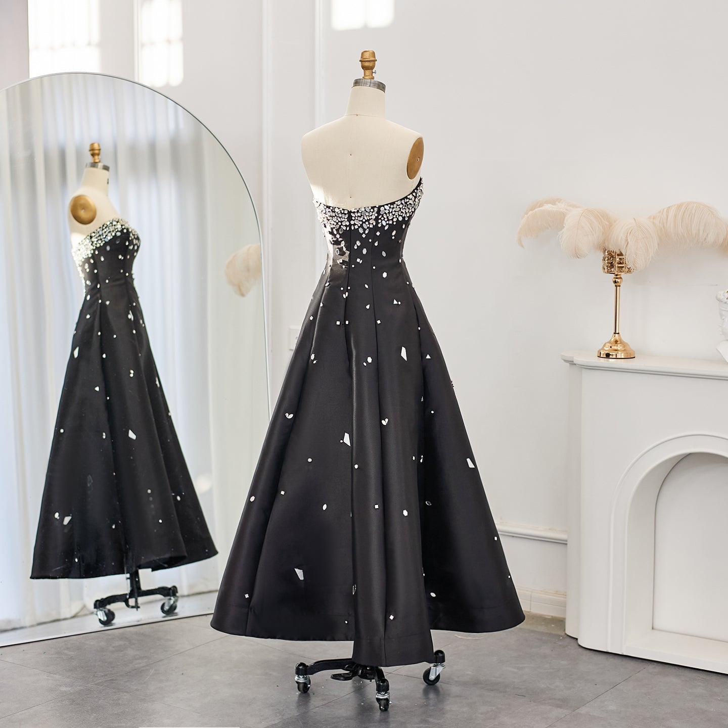 Luxury Crystal Black Strapless Evening Dress SF307