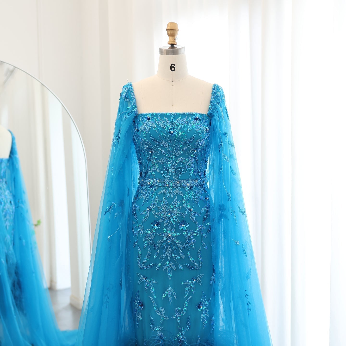 Luxury Feathers Lilac Evening Dress with Cape Sleeves SS381