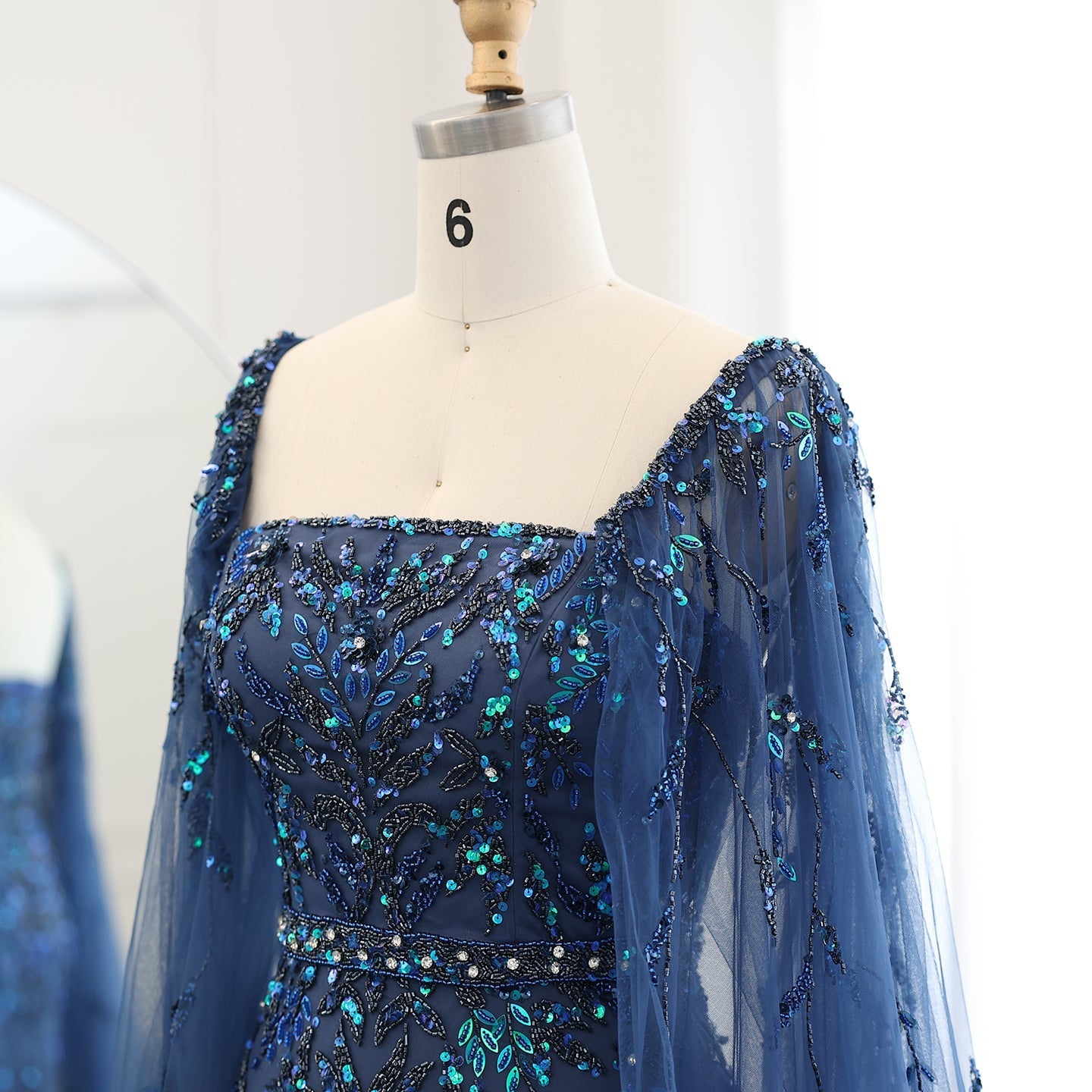 Luxury Feathers Lilac Evening Dress with Cape Sleeves SS381