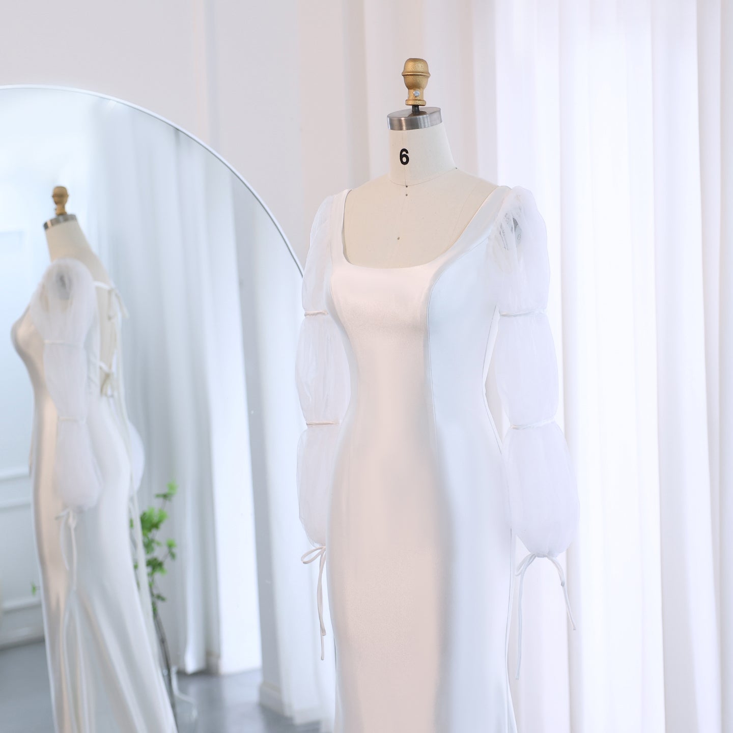 Elegant White Mermaid Evening Dress with Puff Sleeves SF021