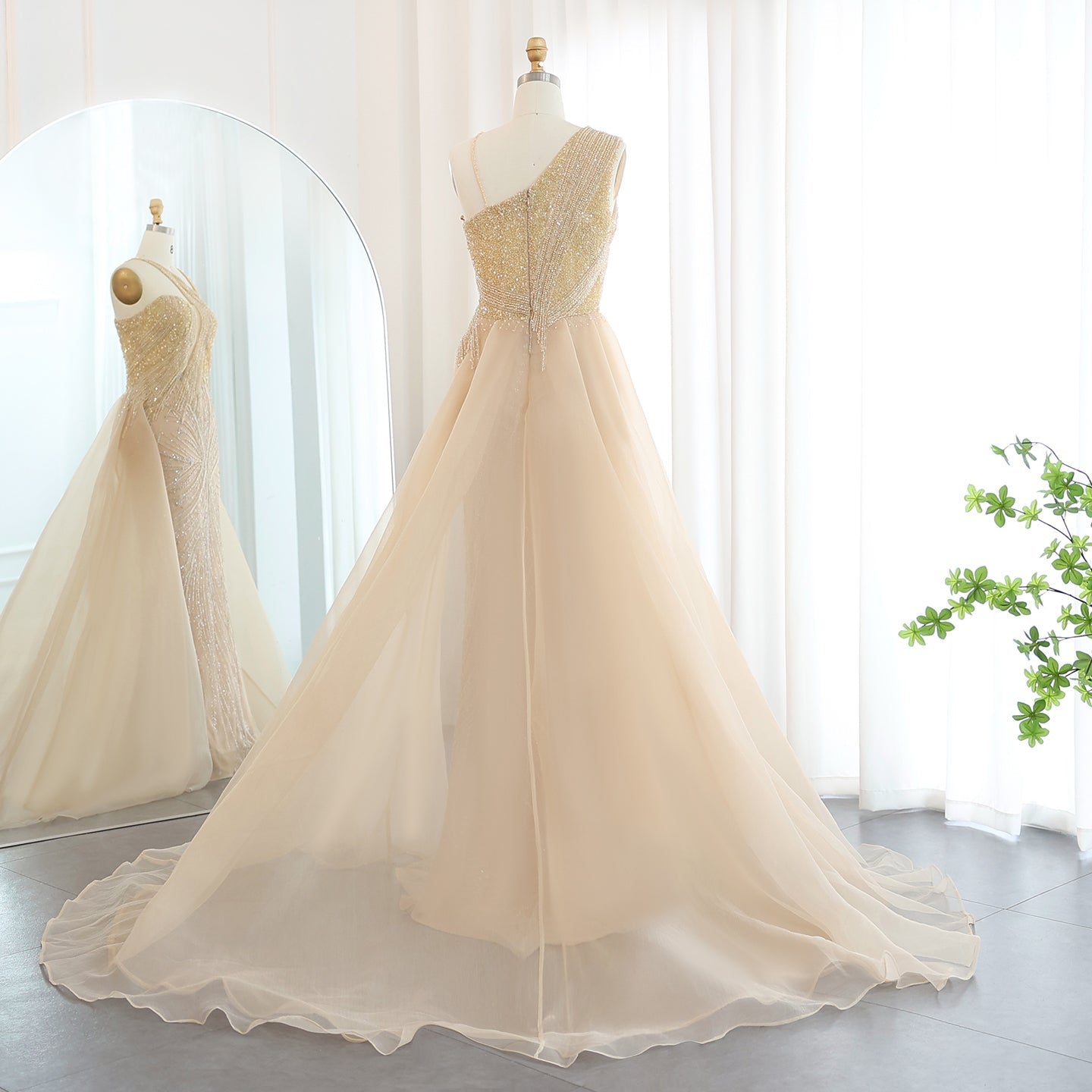 Luxury Emerald Green Evening Dress with Overskirt SS128