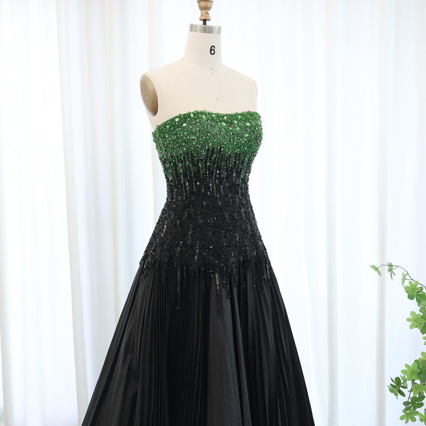 Luxury Beaded Black Green Strapless Evening Dress SS224