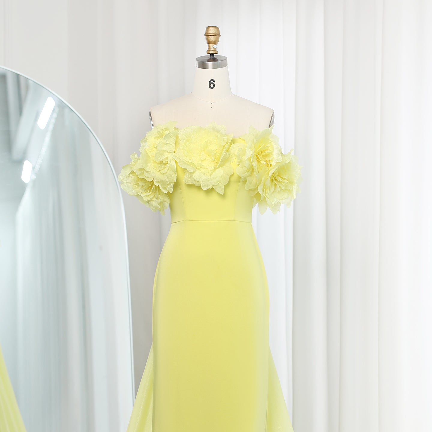 Elegant 3D Flowers Light Yellow Evening Dress with Overskirt SF013