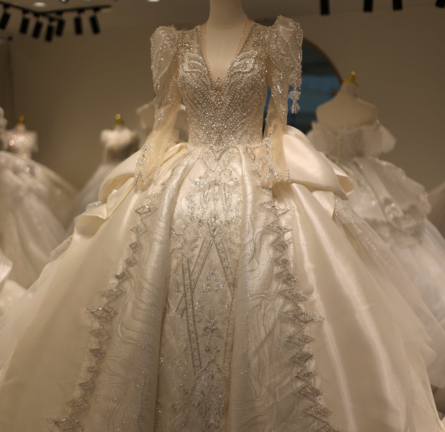 Vintage Satin Ball Gown V-Neck Long Sleeves Wedding Dress RS004  White / Custom Made