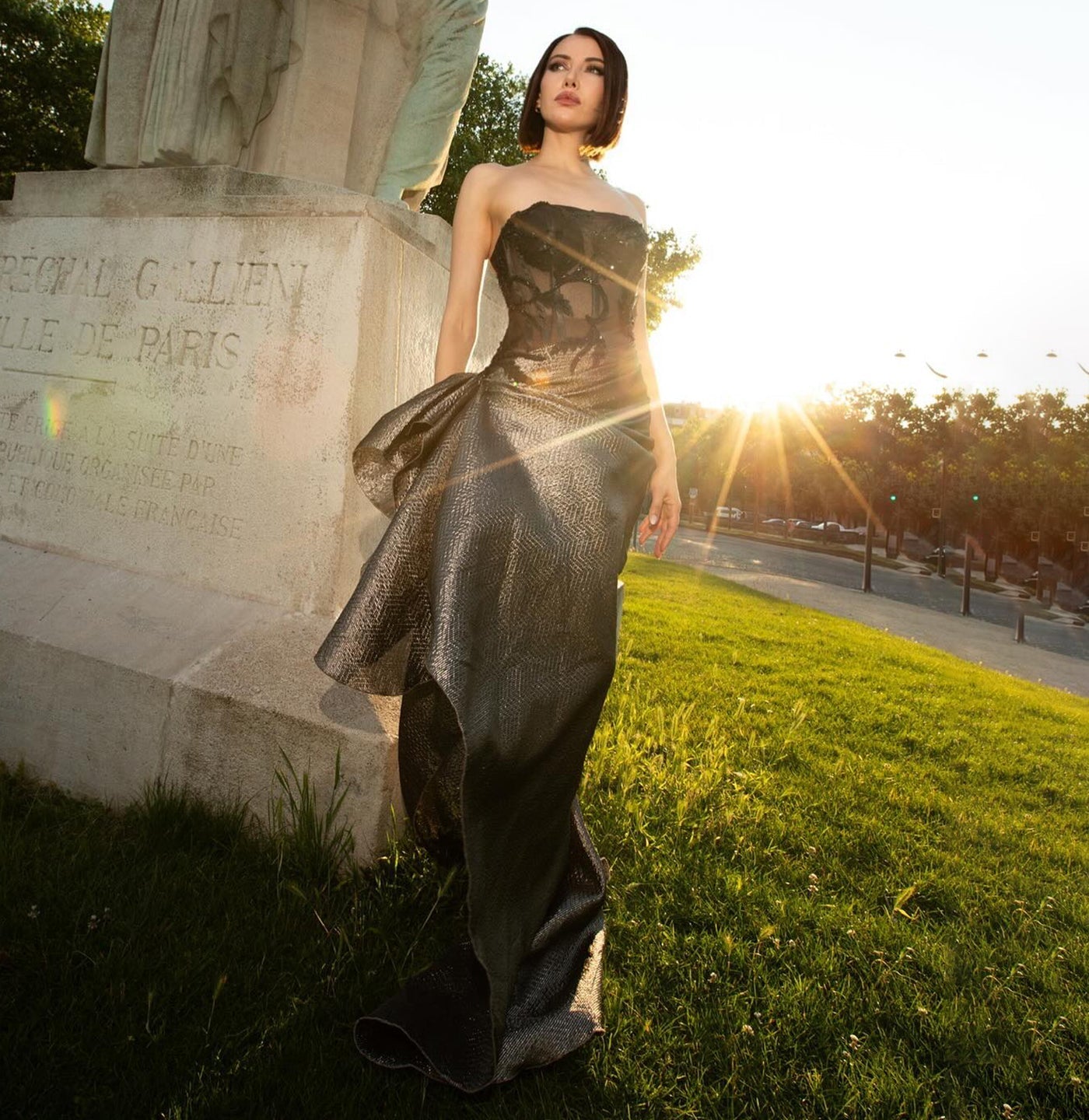 Luxury Crystal Black Bronze Strapless Evening Dress with Slit and Pleats SS241