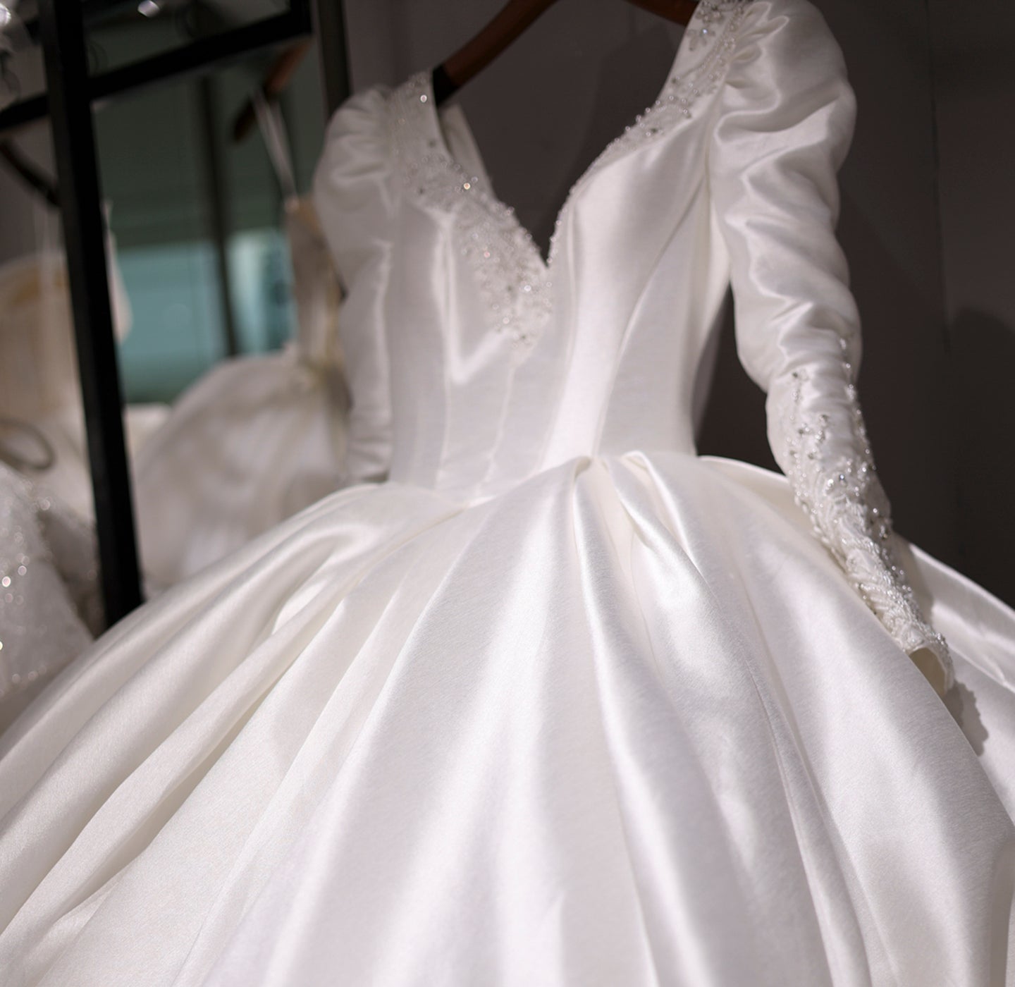 Luxury Off-White Long Sleeves  Ball Gown Wedding Dress RS009  White / Custom Made