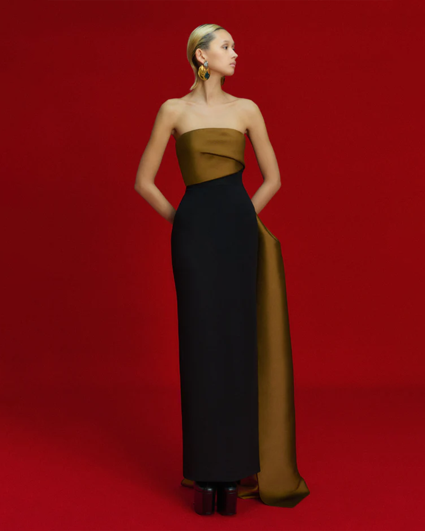 Elegant Pink Strapless Evening Dress with Gloves SF123