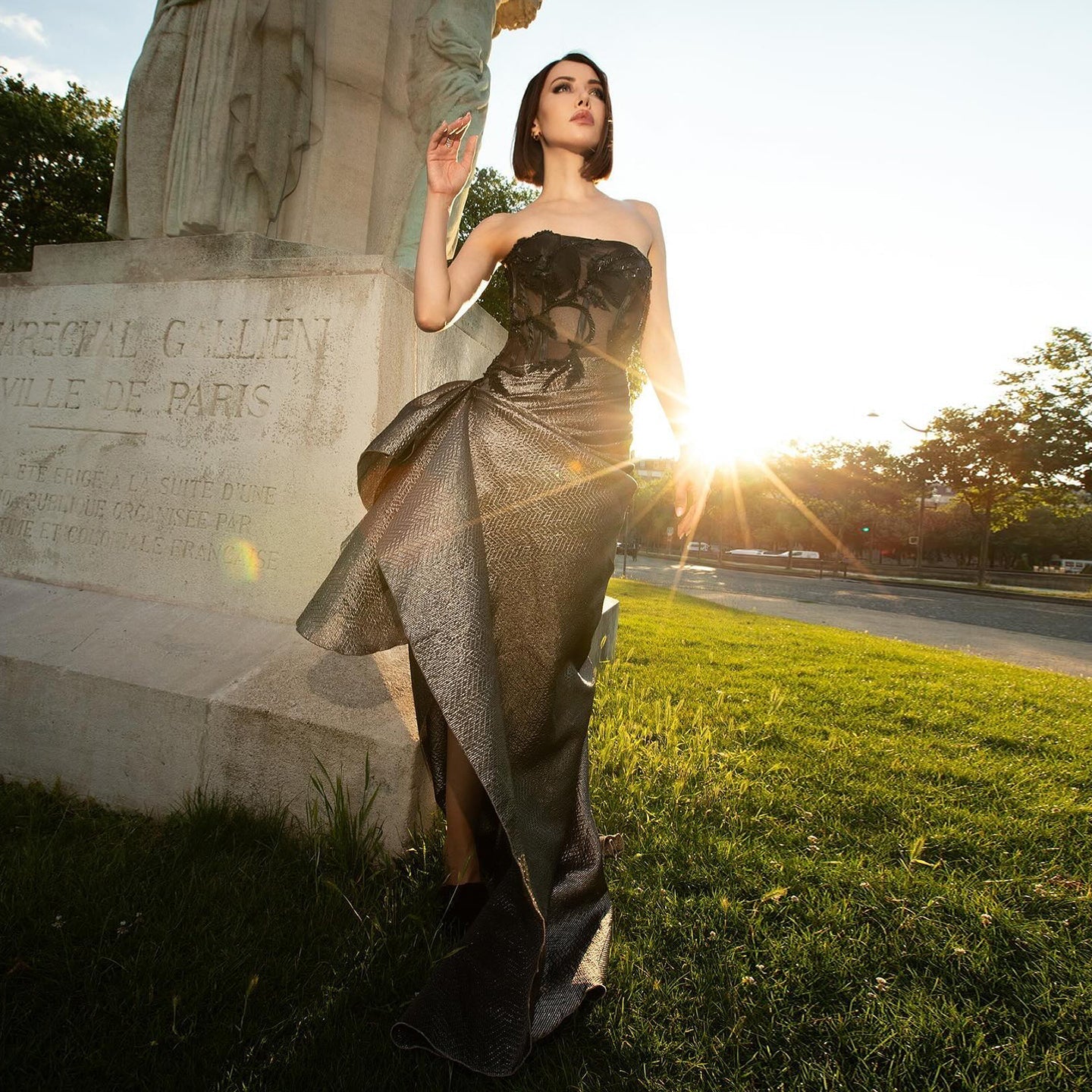 Luxury Crystal Black Bronze Strapless Evening Dress with Slit and Pleats SS241