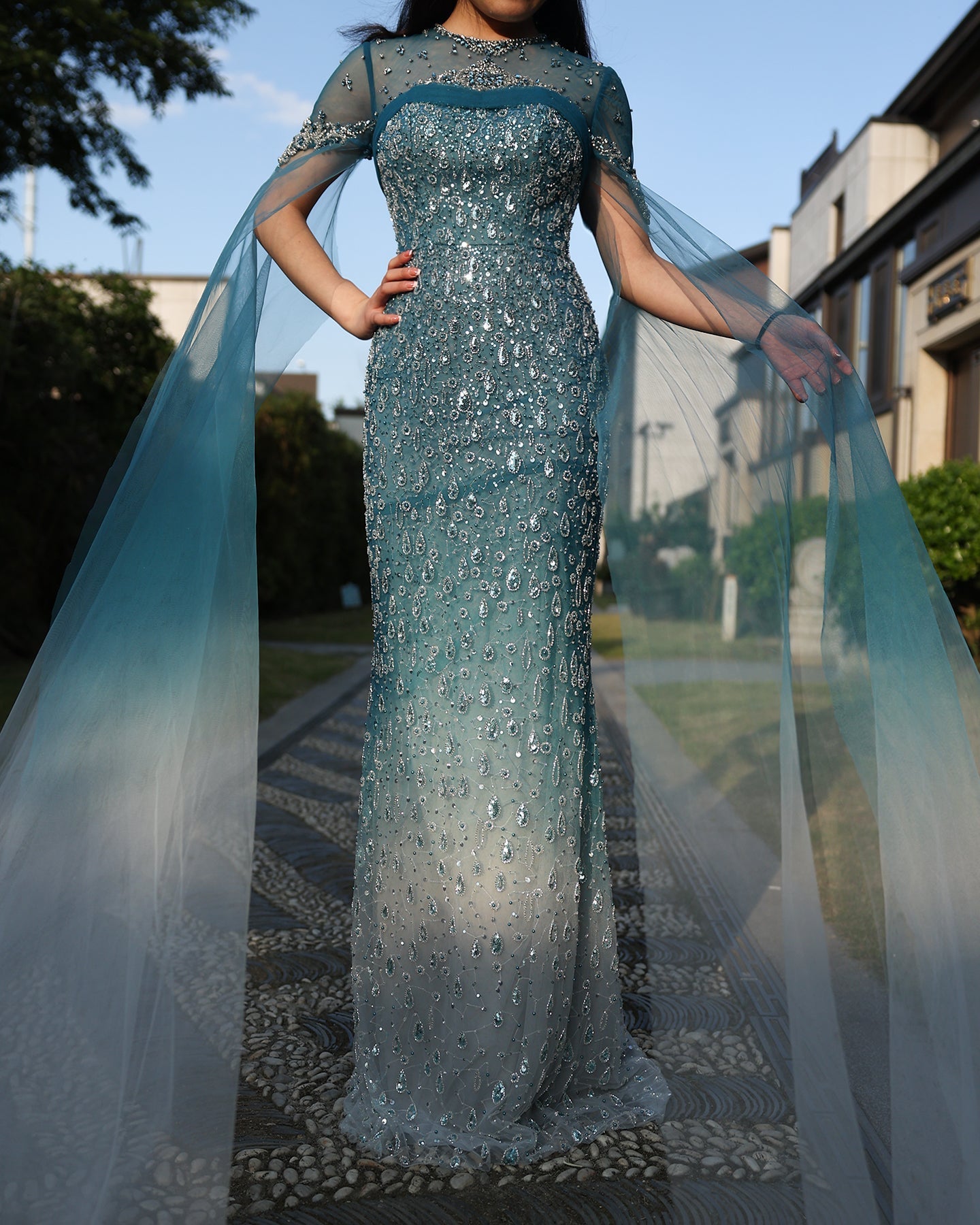 Luxury Turquoise Crystal Evening Dresses with Cape Sleeves SS666