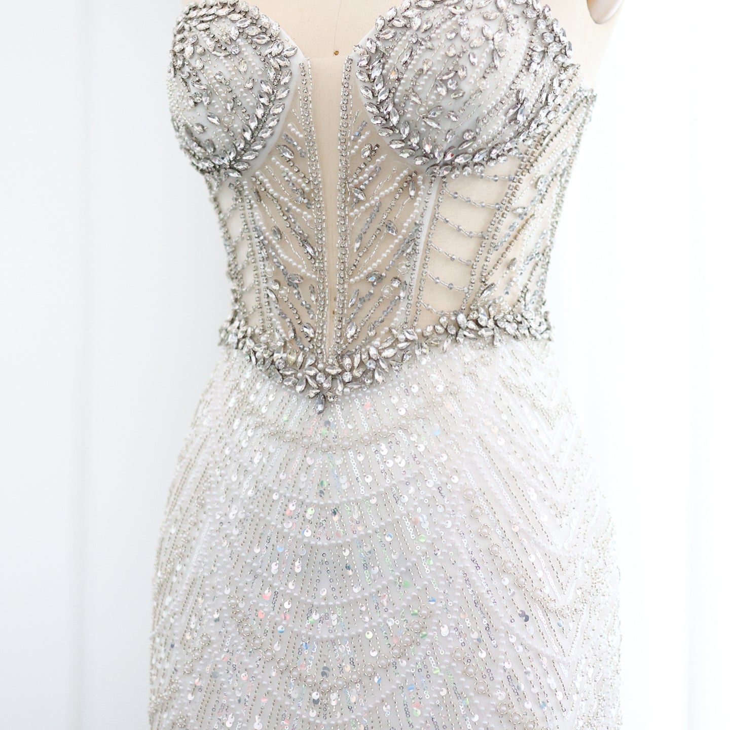 Luxury Crystal Nude Strapless Evening Dress SS619