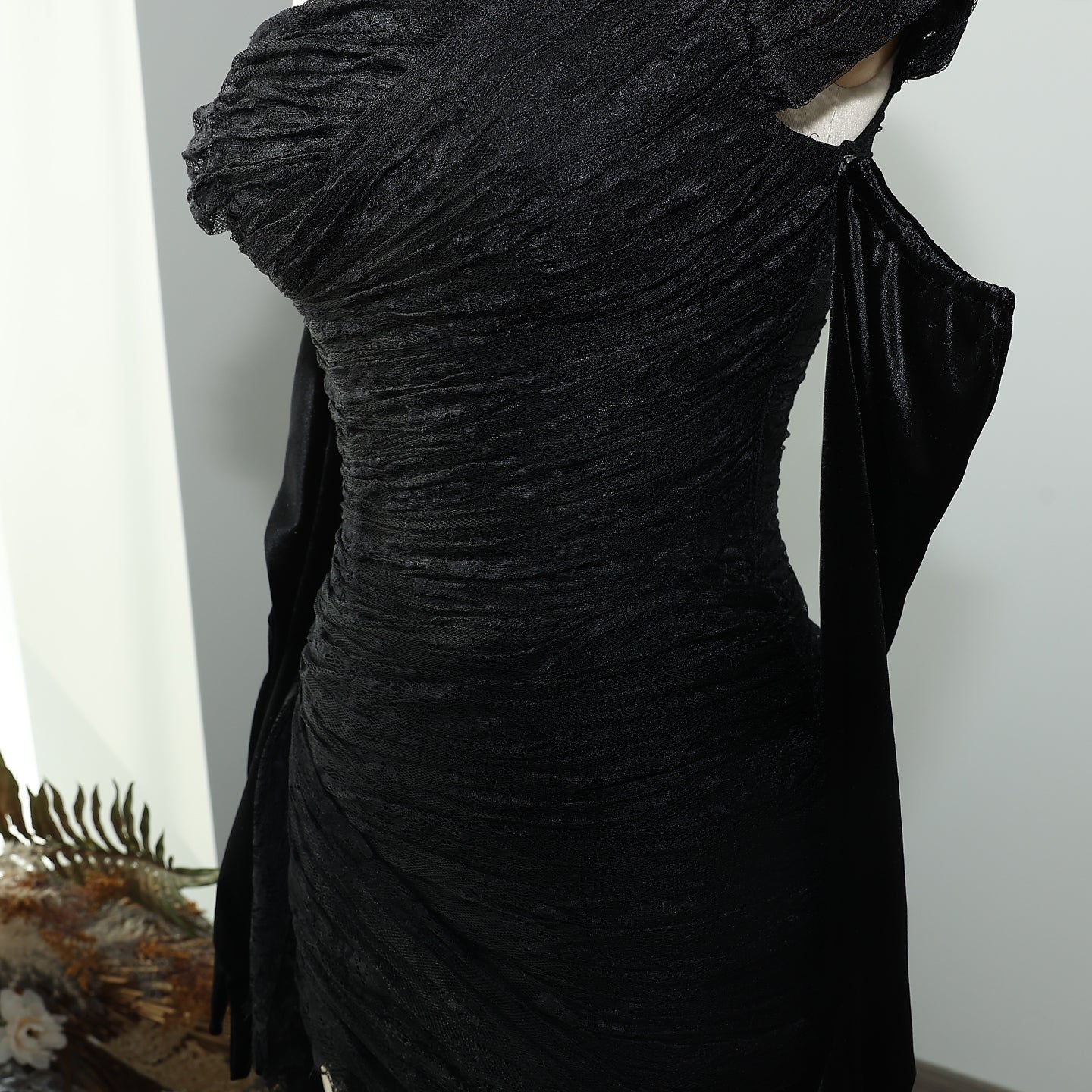 Elegant Lace Black Dress with Gloves SF017