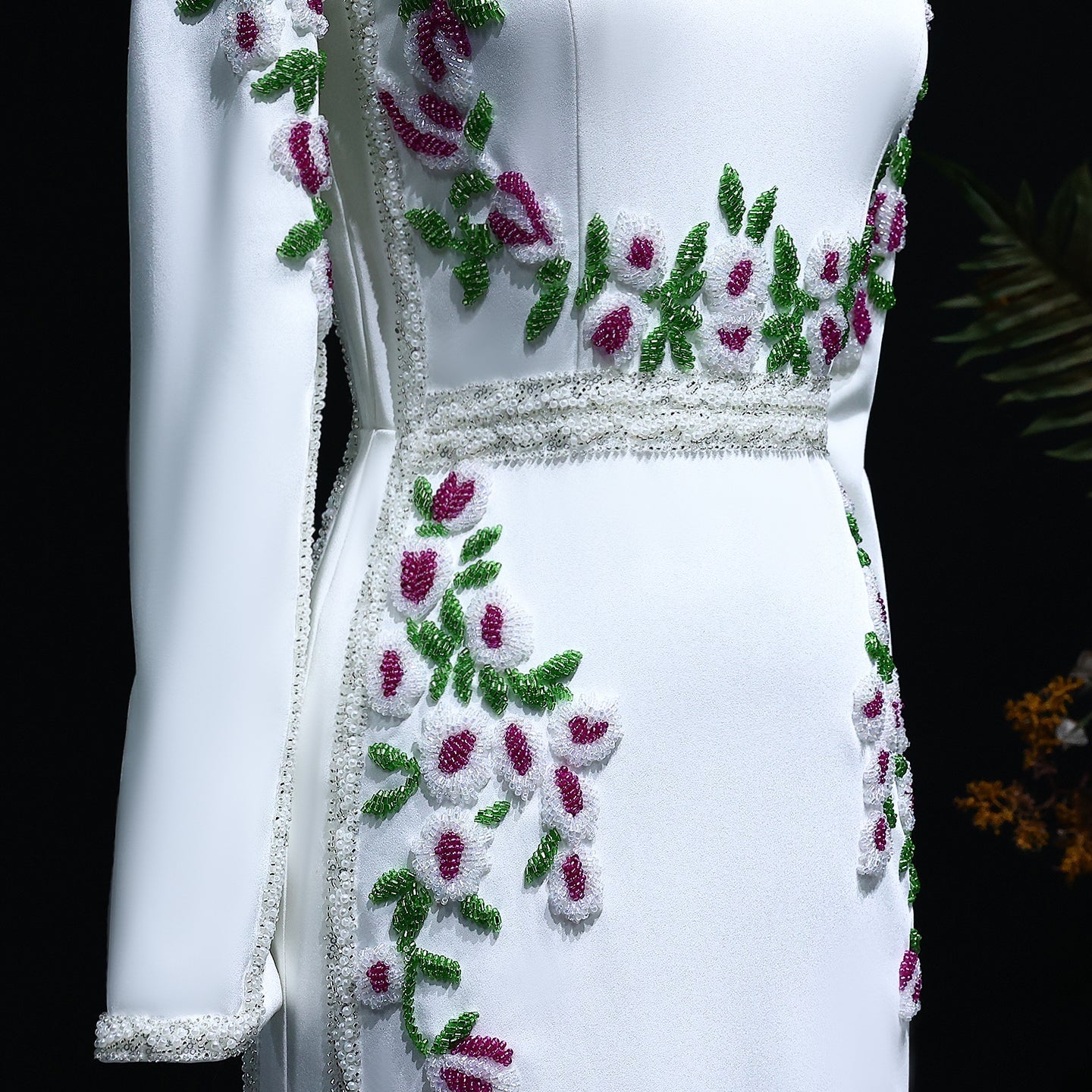 Elegant White Long Sleeves Embroidery Flora Evening Dress SS541