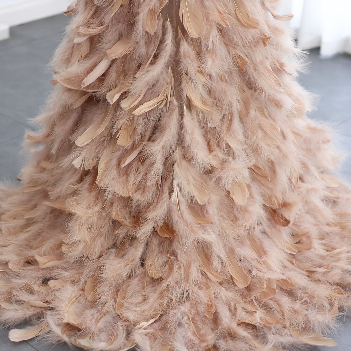 Luxury Feathers Pink Spaghetti Evening Dress with Slit SS184