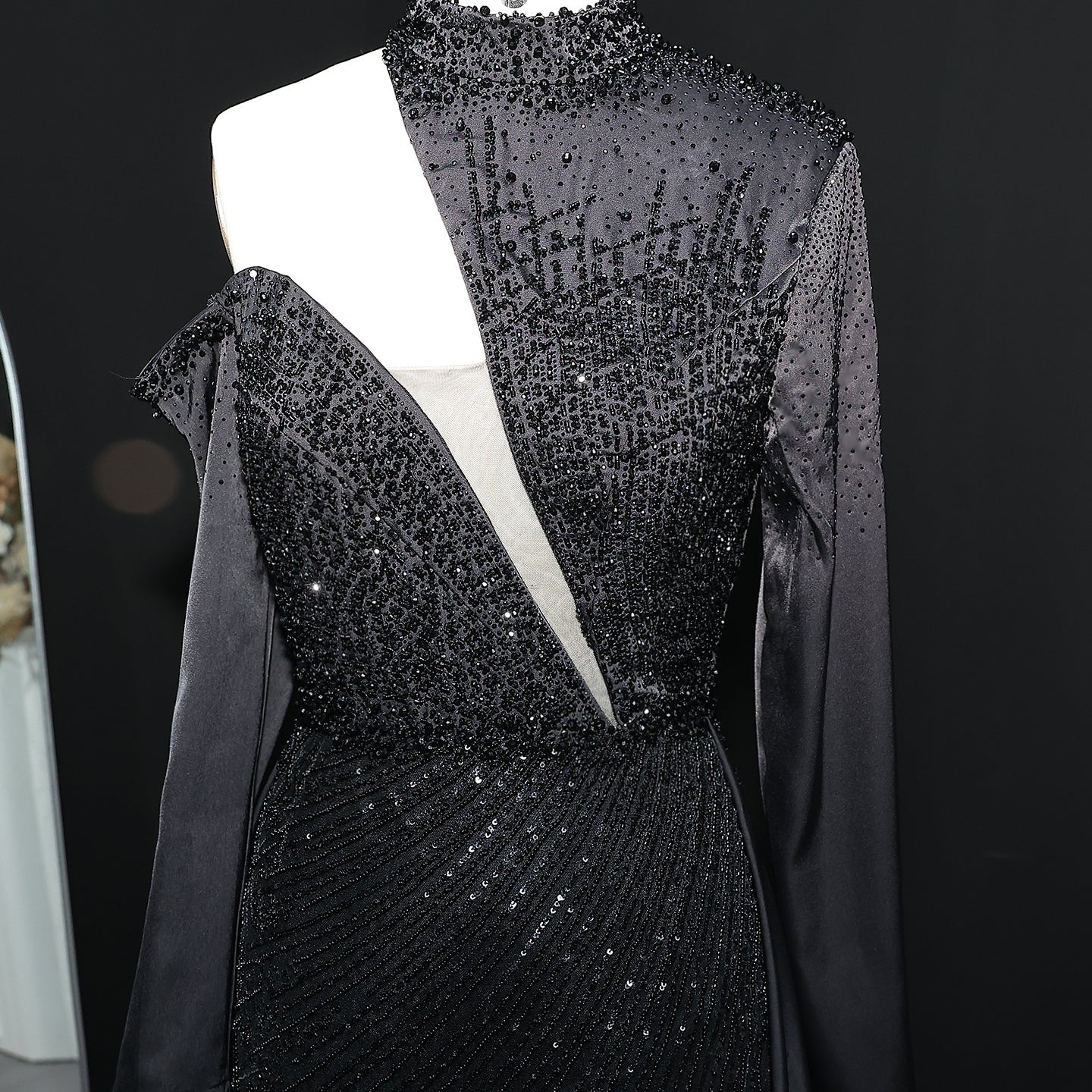 Luxury Red Long Sleeves Evening Dress with Overskirt SS019