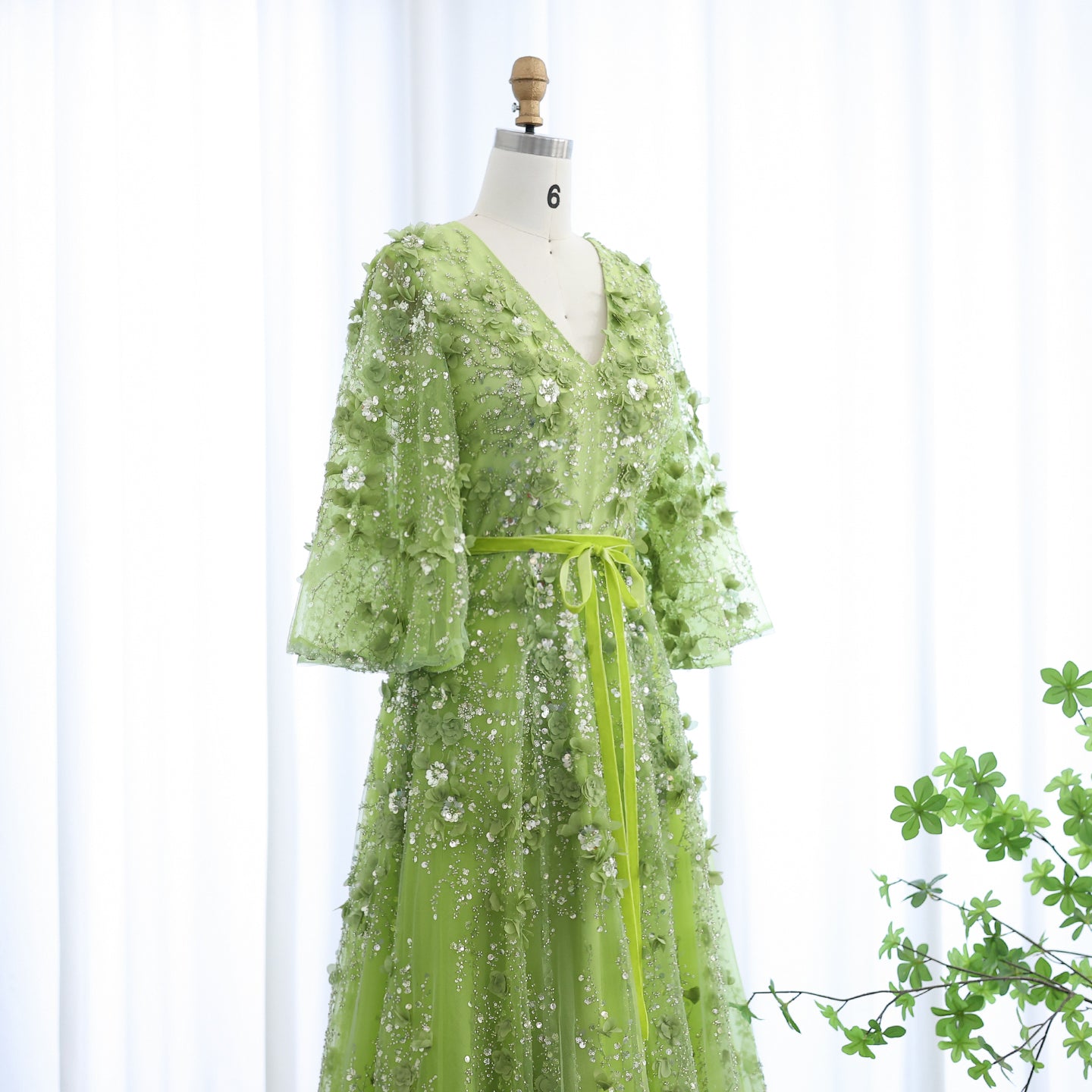 Sexy V-neck Green 3D Embroidered Flowers Evening Dress SS354