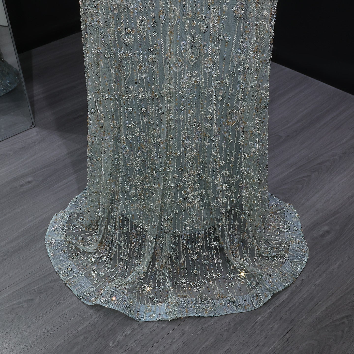 Luxury Beaded Dubai Kaftan Feathers Evening Dress with Cape Sleeves SS665