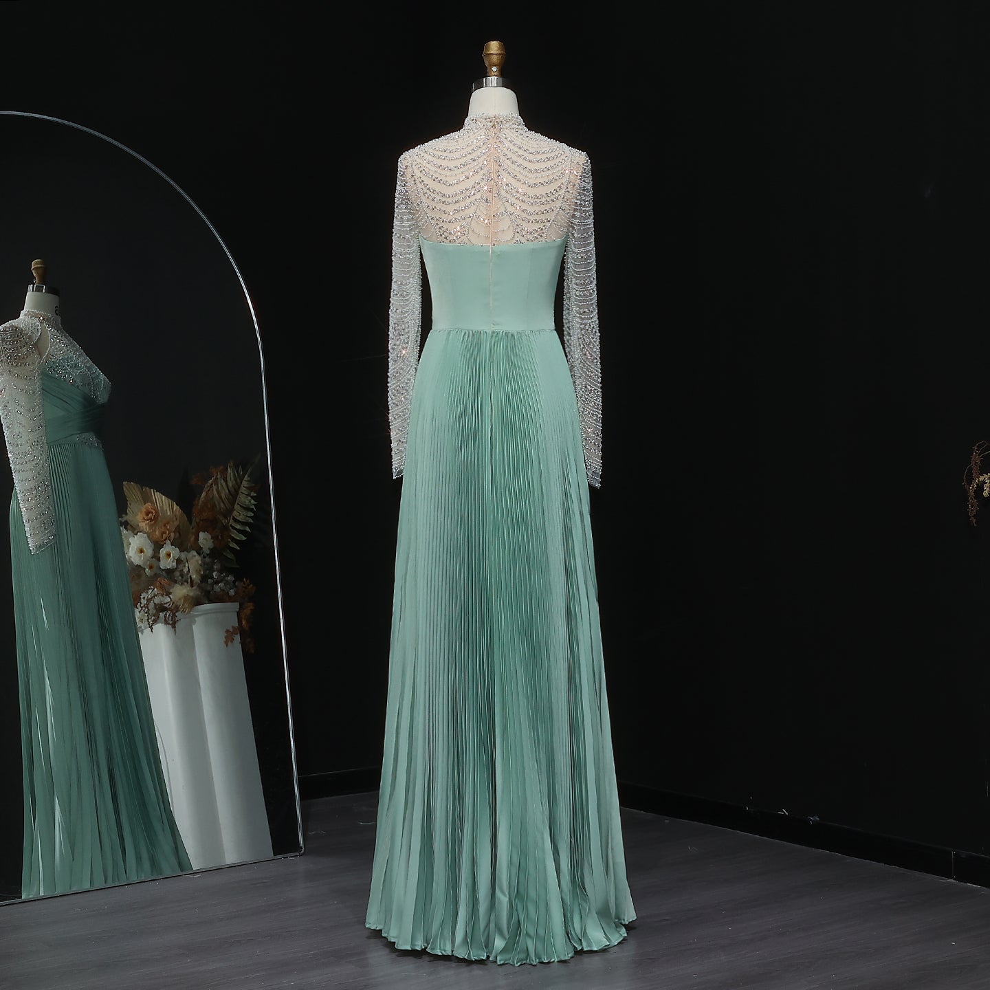 Chic Green Pleated Evening Dress with Beaded Long Sleeves SS674