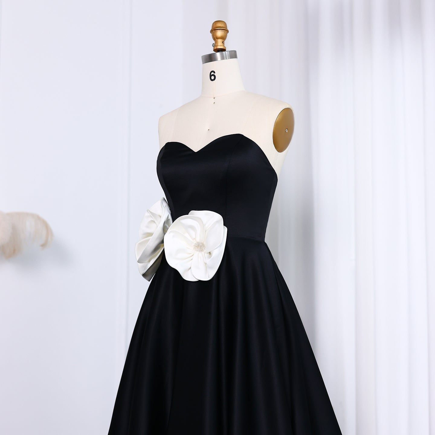 Elegant Black 3D Flowers Strapless A-Line Evening Dress SF092