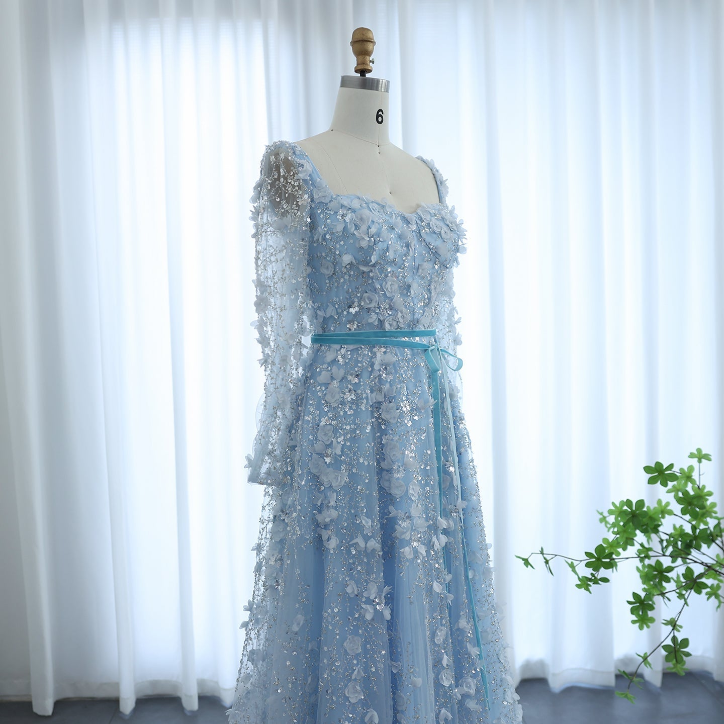 Luxury 3D Flower Gray Long Sleeves Evening Dress SS353