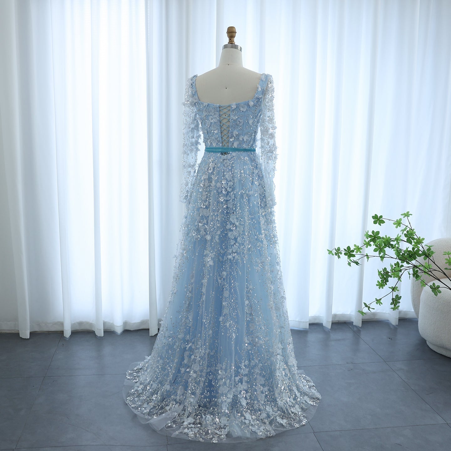 Luxury 3D Flower Gray Long Sleeves Evening Dress SS353