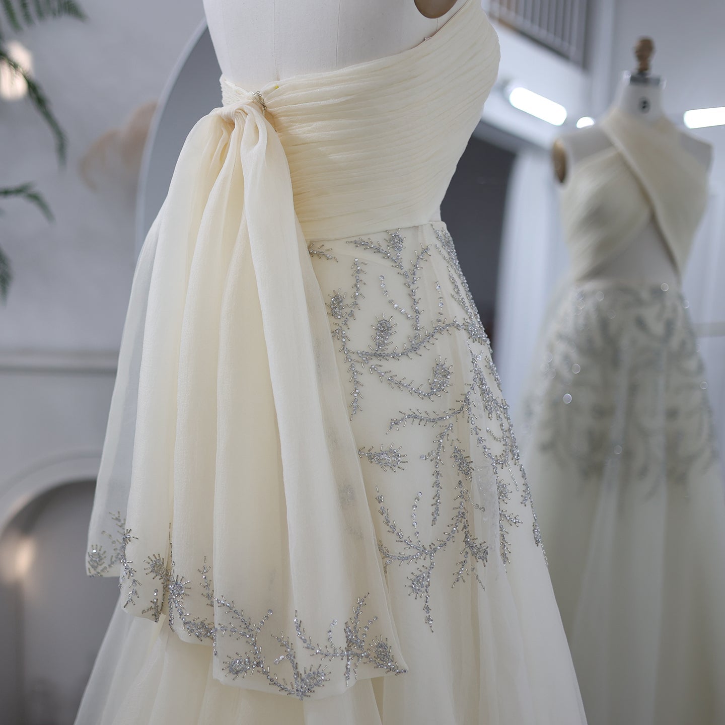 Luxury Crystal Halter Beige Evening Dress SS444