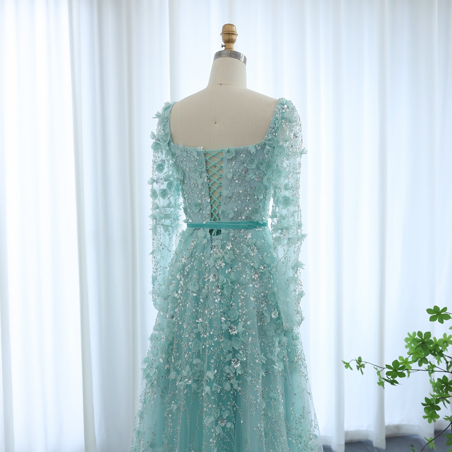 Luxury 3D Flower Gray Long Sleeves Evening Dress SS353