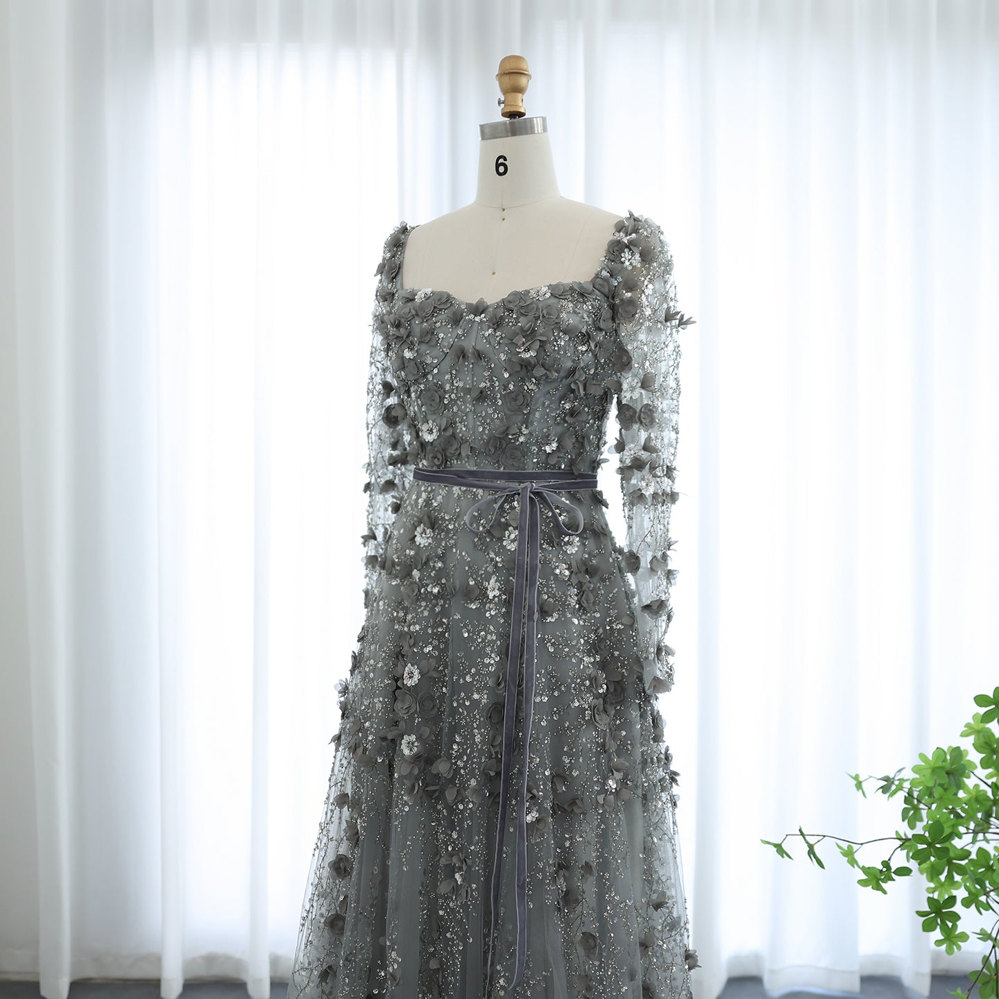 Luxury 3D Flower Gray Long Sleeves Evening Dress SS353