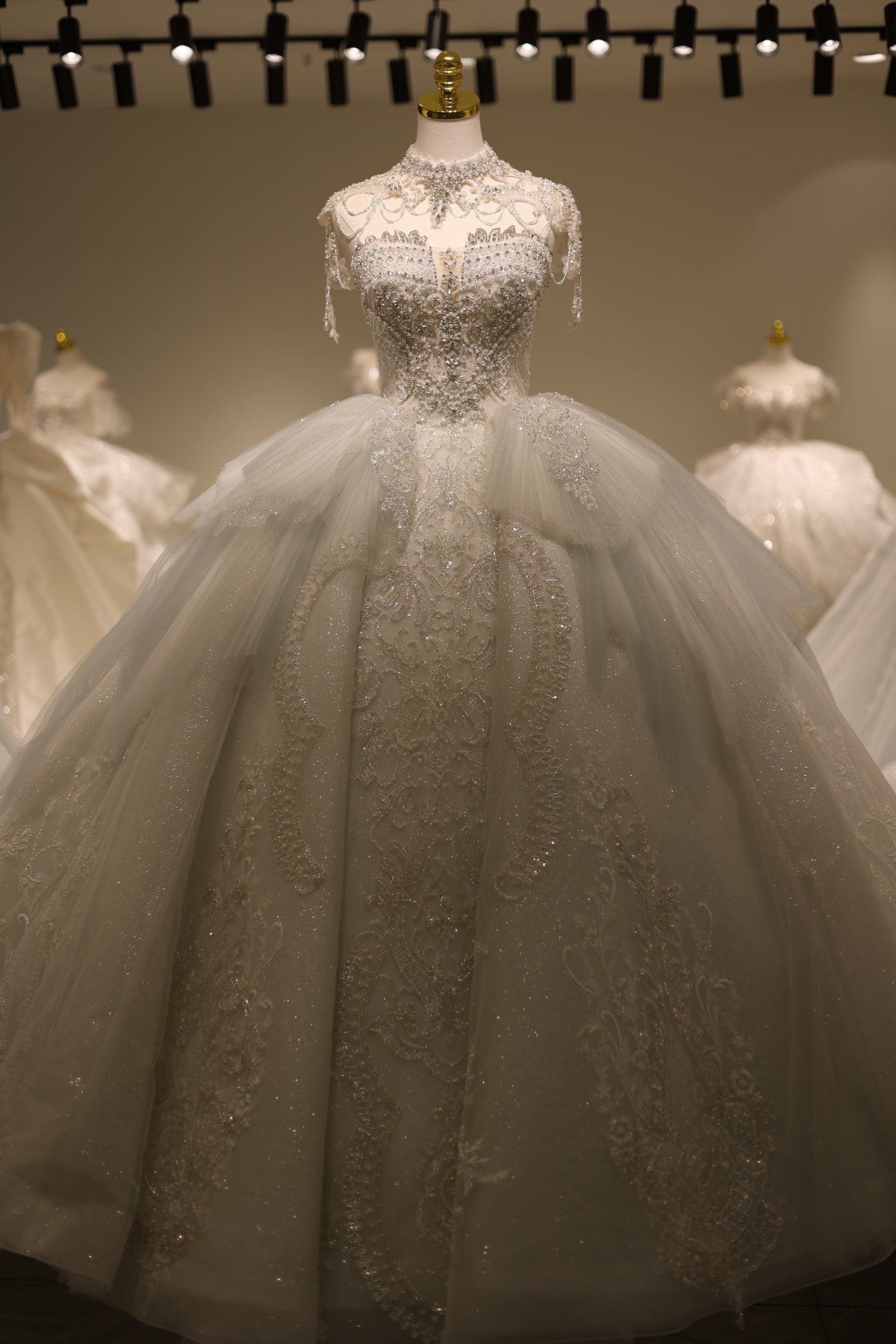 Luxury Crystal Pearls Wedding Dress with Royal Train RS001