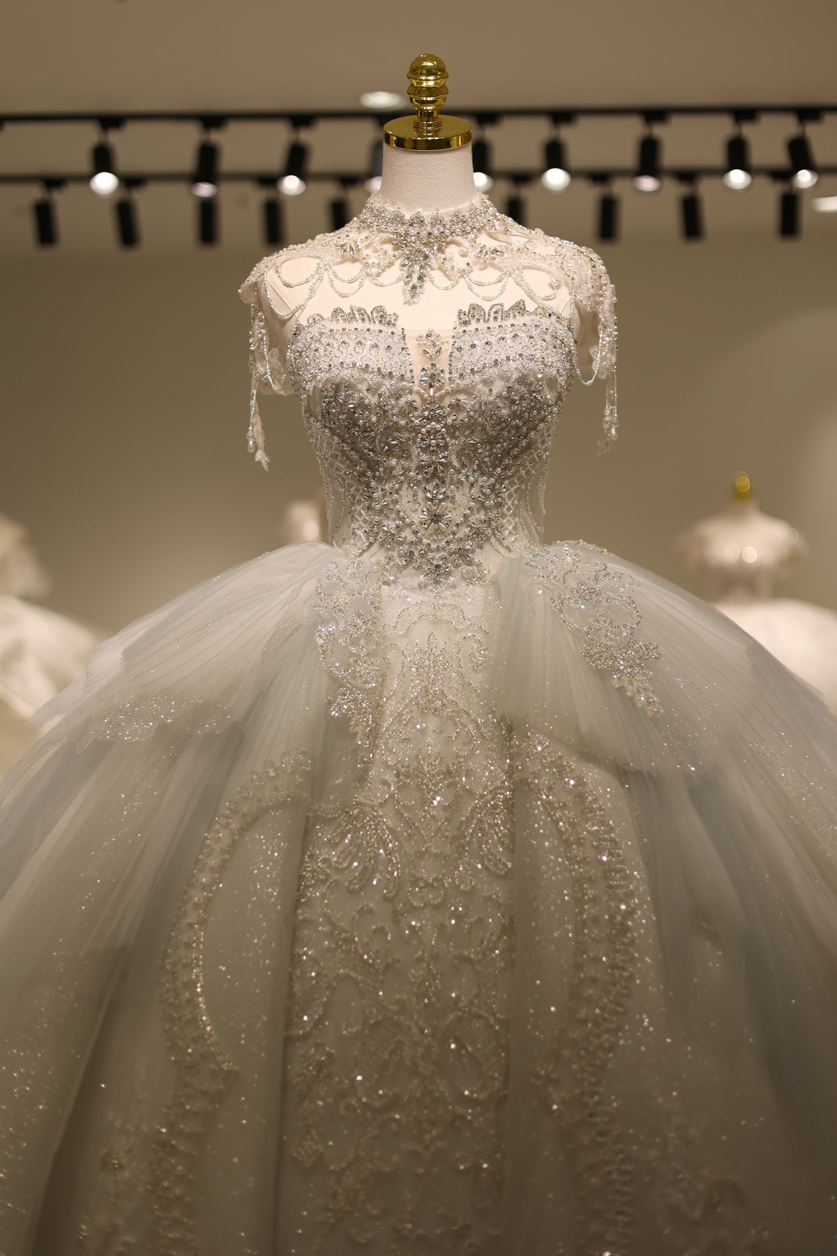 Luxury Crystal Pearls Wedding Dress with Royal Train RS001