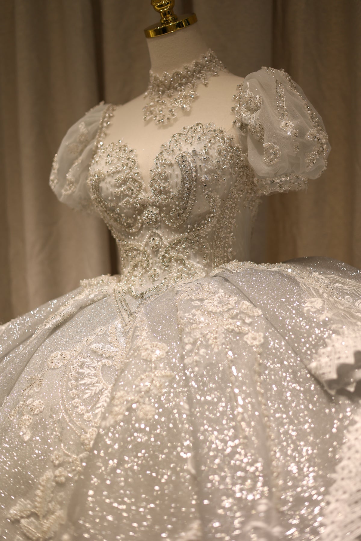 Luxury Cinderella-Inspired Ball Gown Wedding Dress RS003