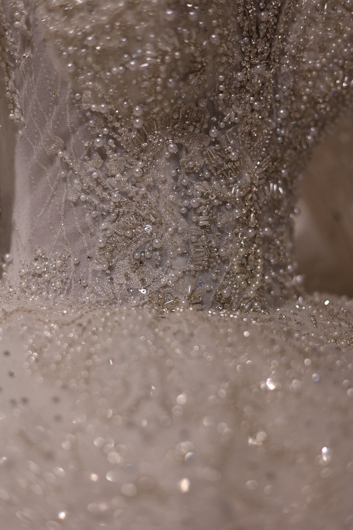 Luxury Ball Gown Crystal Long Sleeves Wedding dress RS012