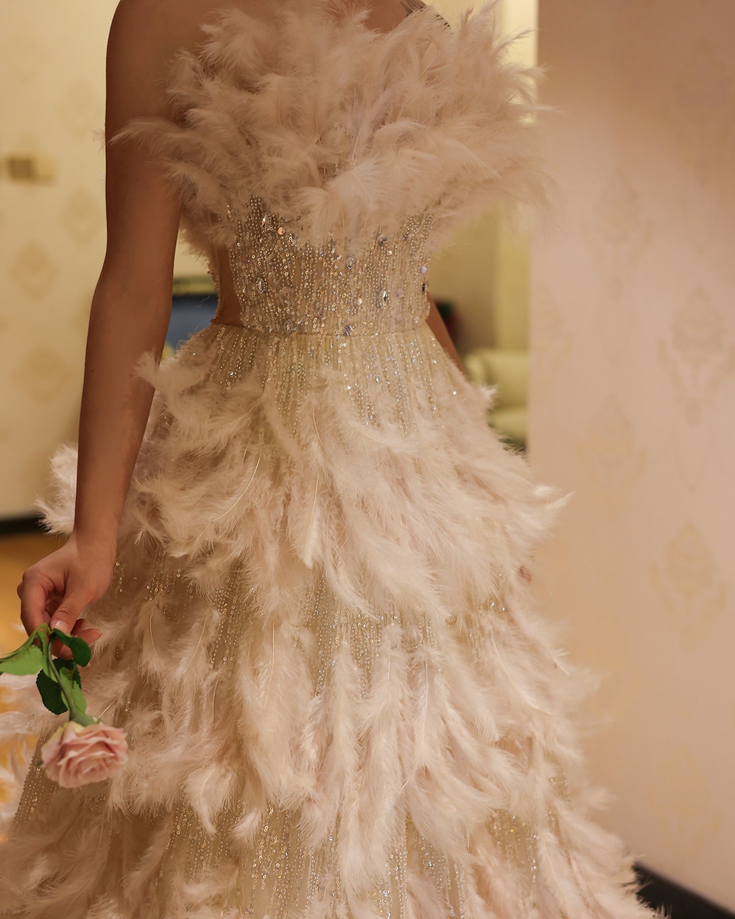 Luxury Feathers Strapless Ball Gown Evening Dress SS732