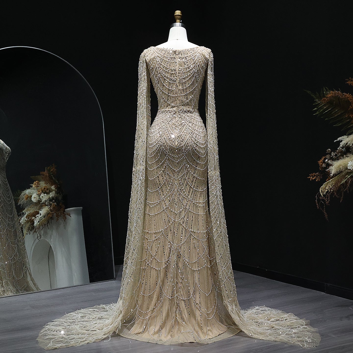 Luxury White Feather Evening Dress with Cape Sleeves SS683