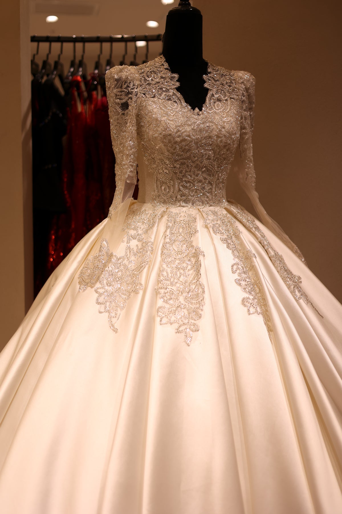 Luxury Crystal Satin Long Sleeve Ball Gown Wedding Dress RS028