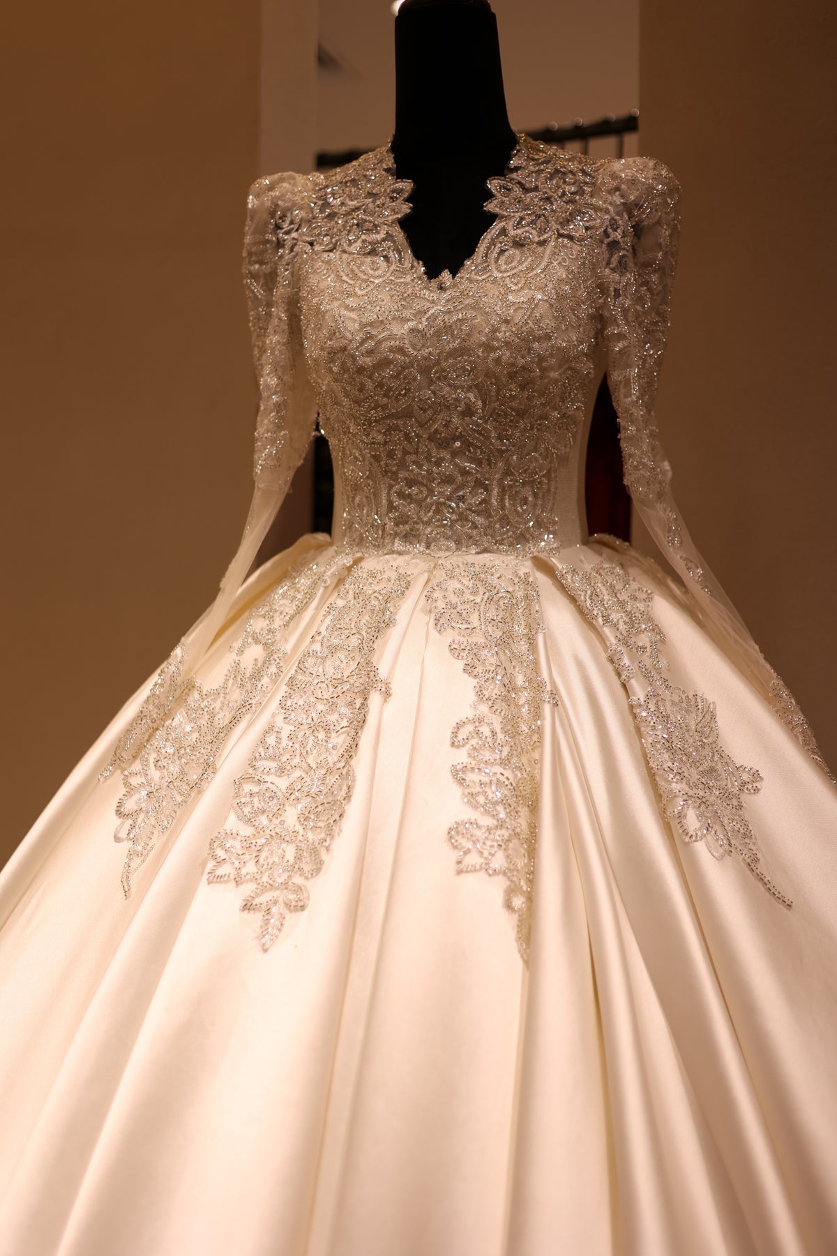 Luxury Crystal Satin Long Sleeve Ball Gown Wedding Dress RS028  White / Custom Made