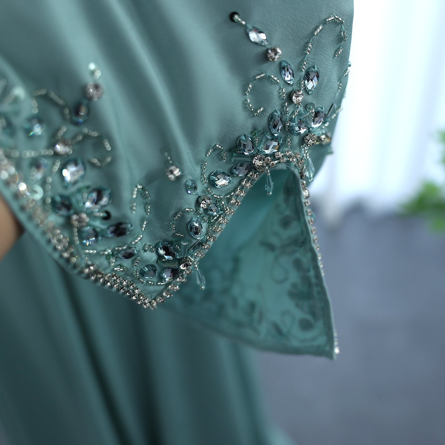 Luxury Sage Green Halter Evening Dress with Cape SS301
