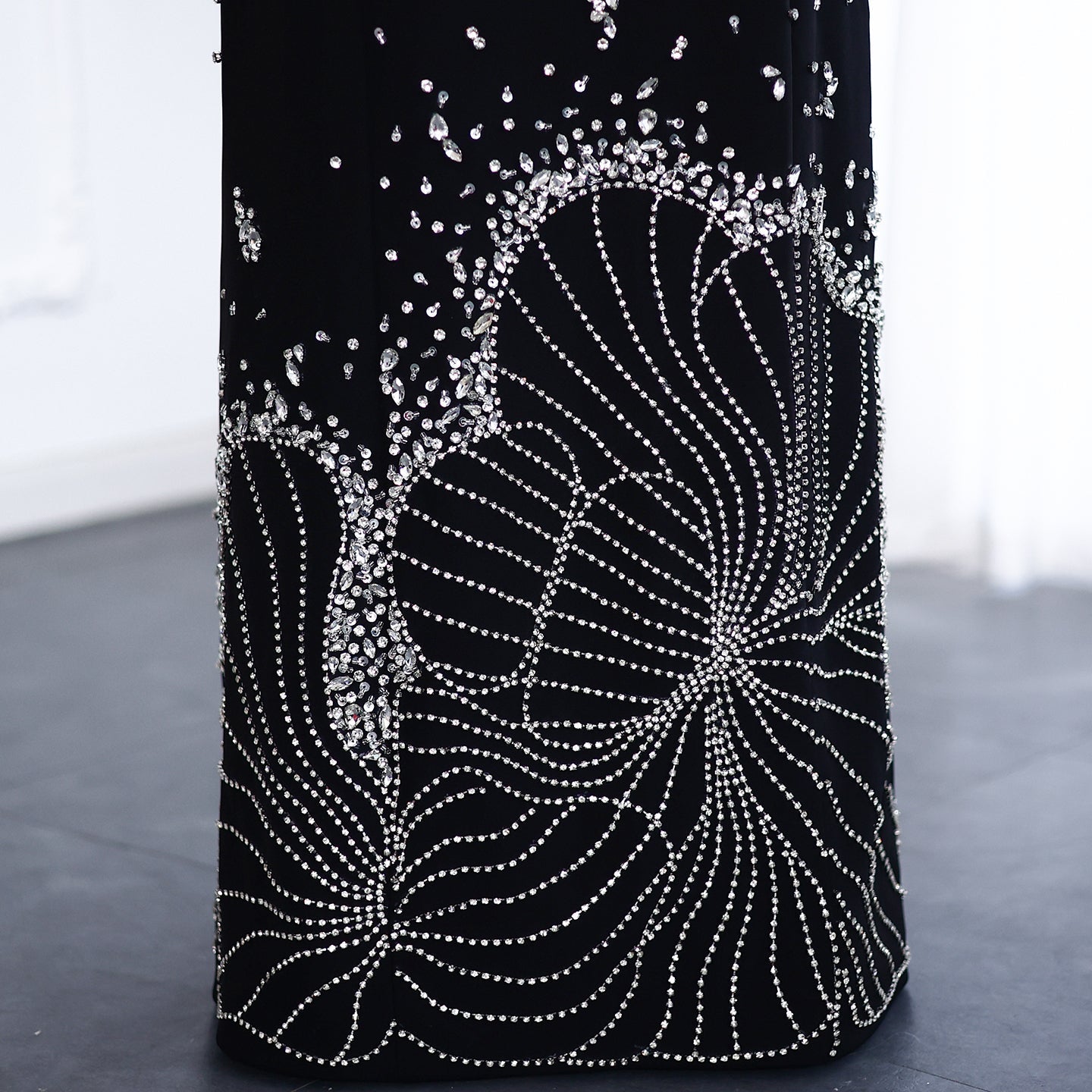 Luxury Crystal White Muslim Long Sleeves Evening Dress SS258