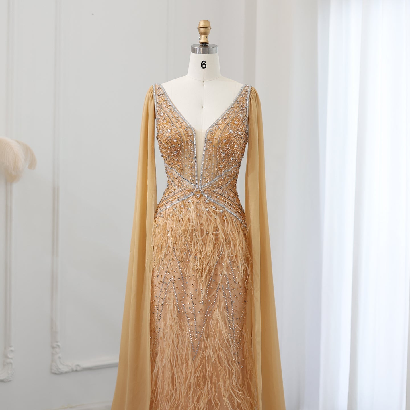 Luxury Feathers Blue Evening Dress with Cape Sleeves SS027