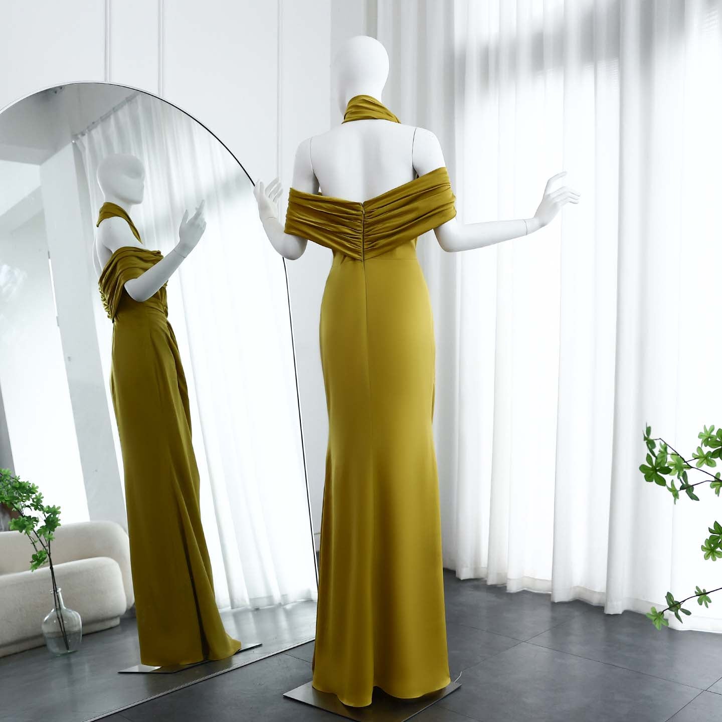 Elegant  Halter Gold Off Shoulder Evening Dress SF053