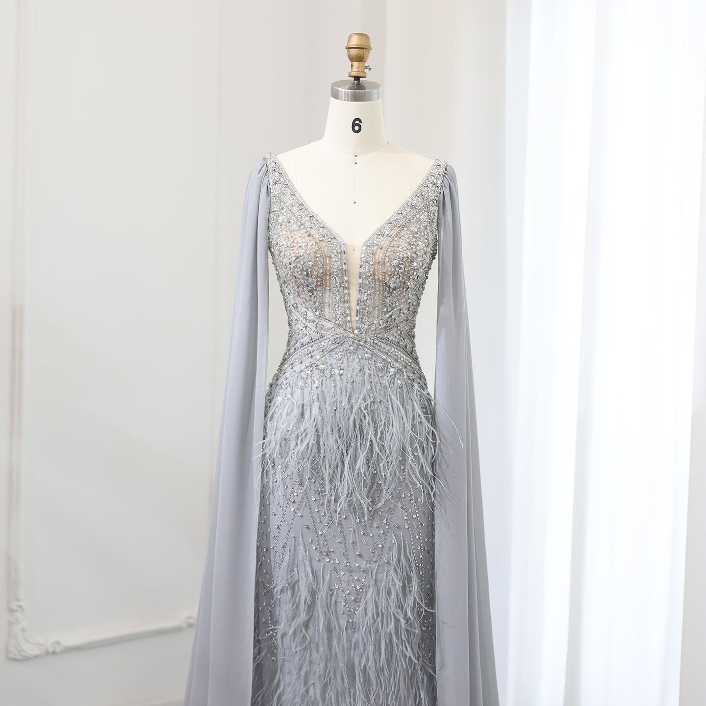 Luxury Feathers Blue Evening Dress with Cape Sleeves SS027