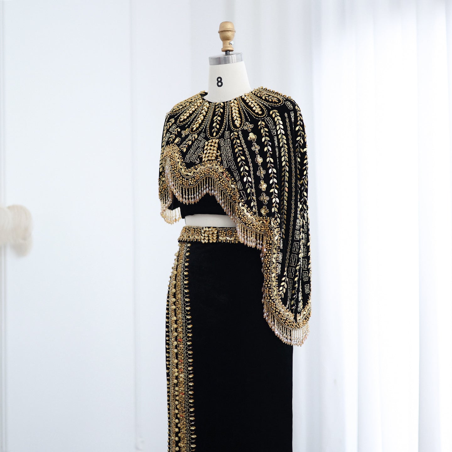 Luxury Black Two Pieces Evening Dress with Gold Beaded SS367