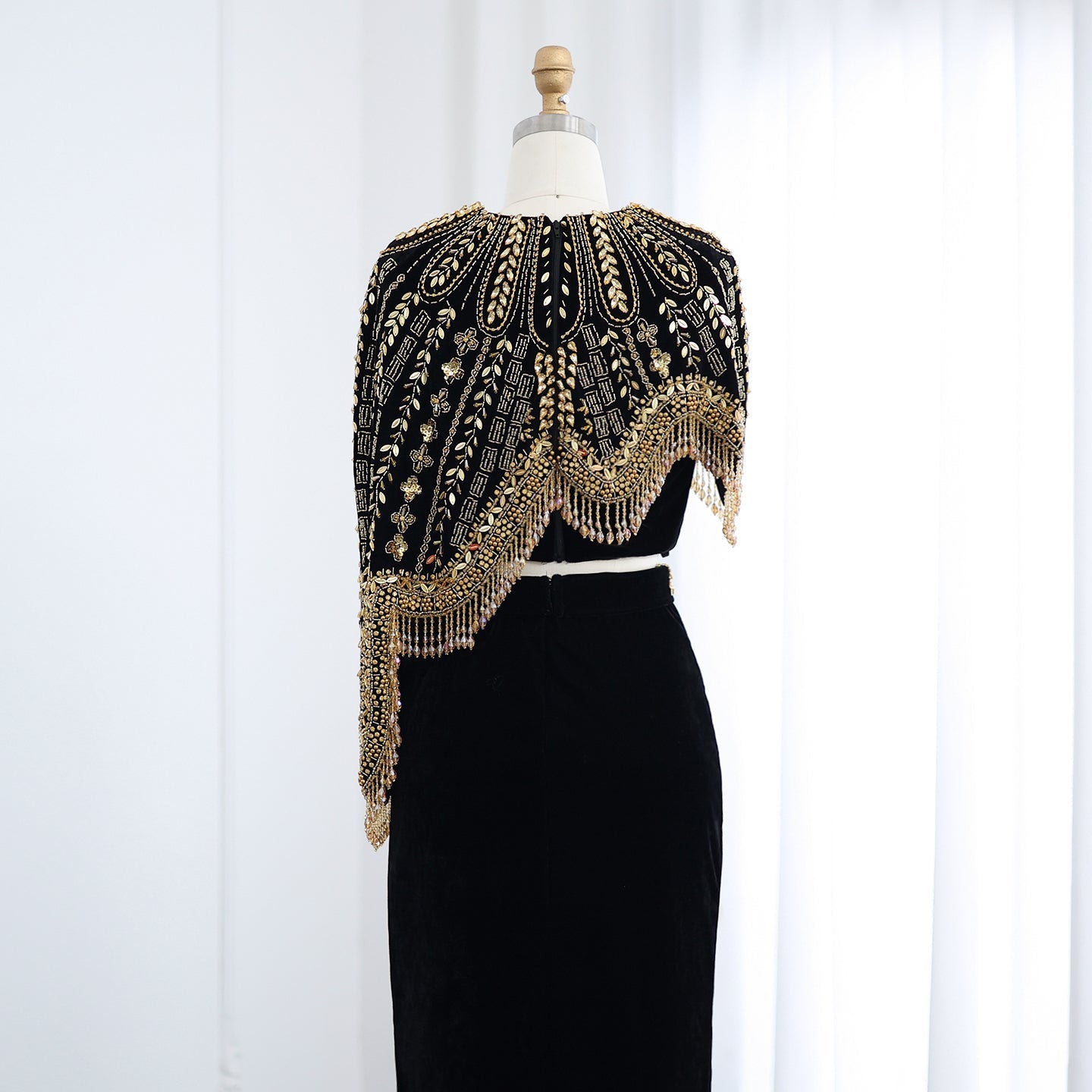 Luxury Black Two Pieces Evening Dress with Gold Beaded SS367