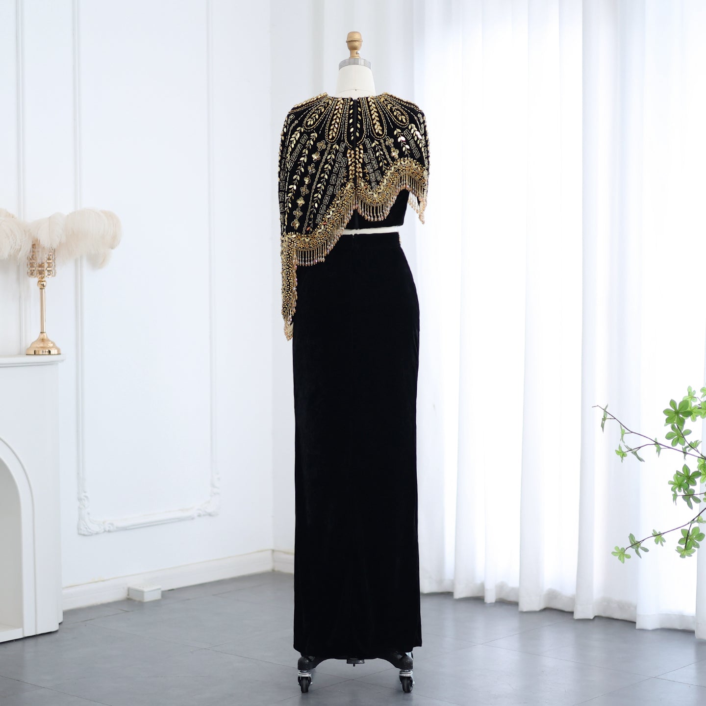 Luxury Black Two Pieces Evening Dress with Gold Beaded SS367