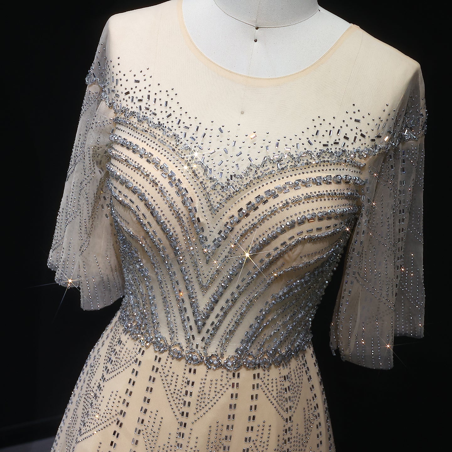 Sparkly Crystal Plus Size Women Evening Dress with Flare Sleeves SS036