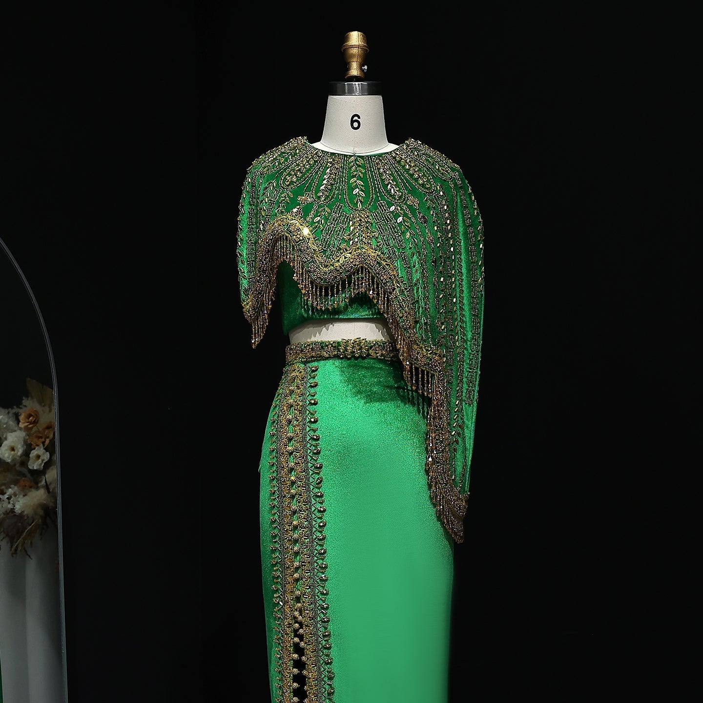 Luxury Black Two Pieces Evening Dress with Gold Beaded SS367