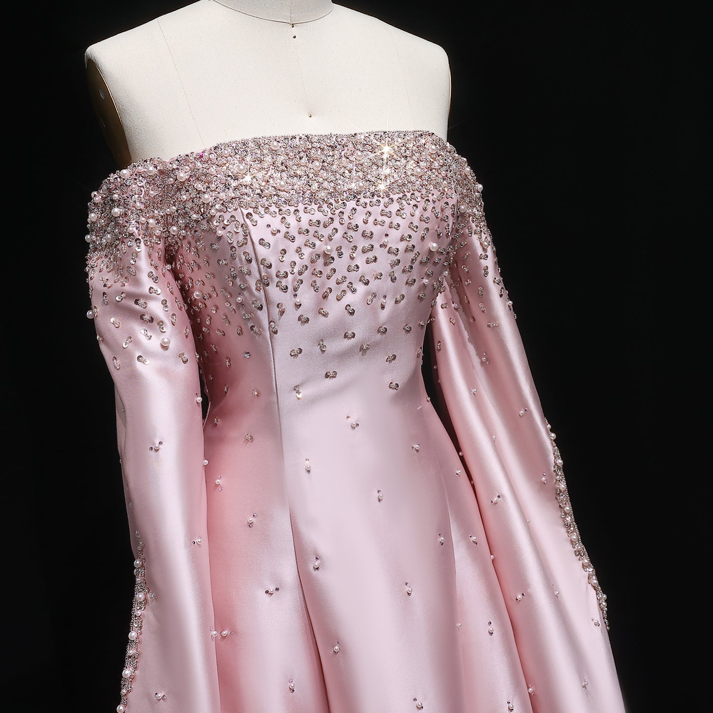 Luxury Off Shoulder Gray Arabic Evening Dress with Cape Sleeve SS575