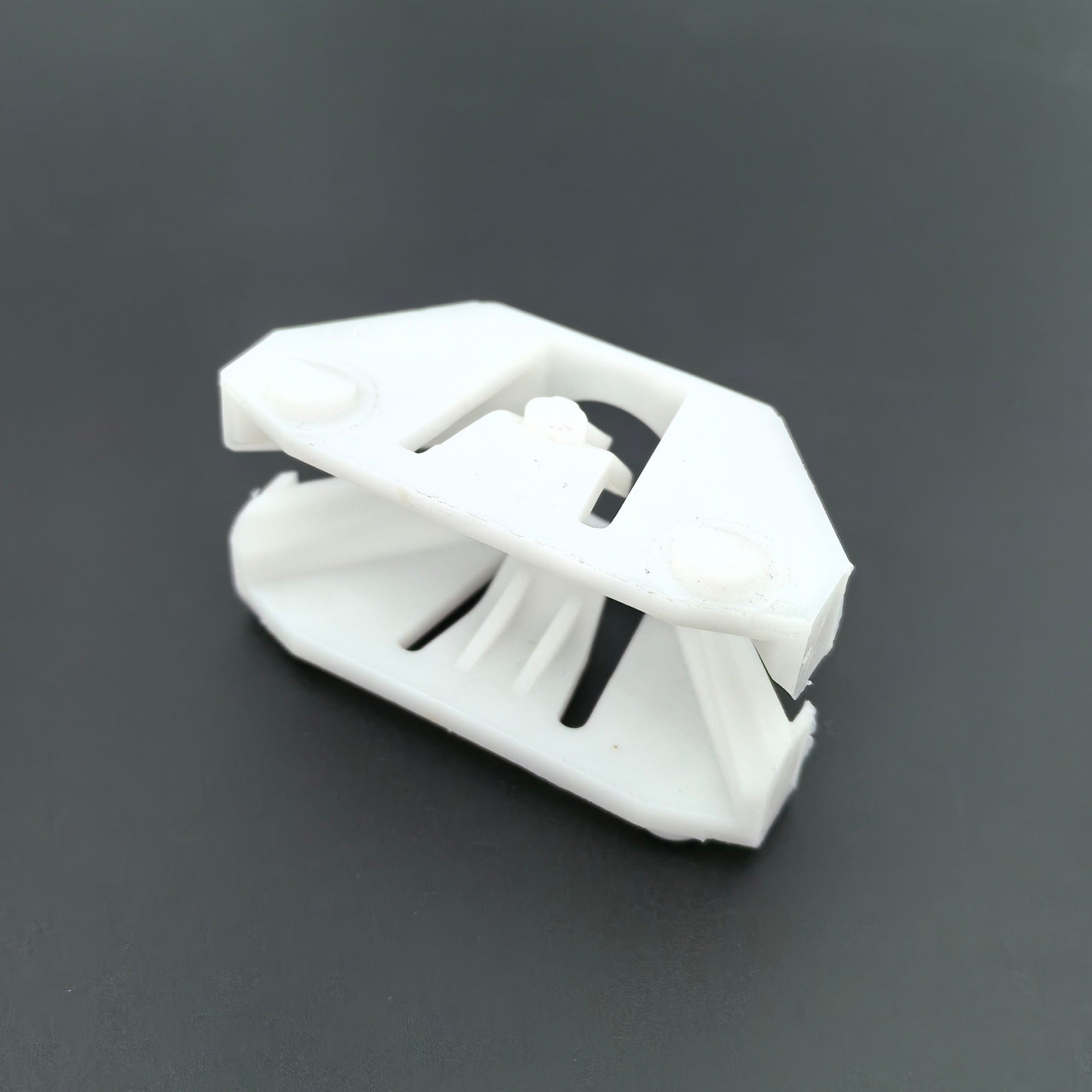 cec9d754-5f39-4aa6-bdf0-e9c69b2f35aa