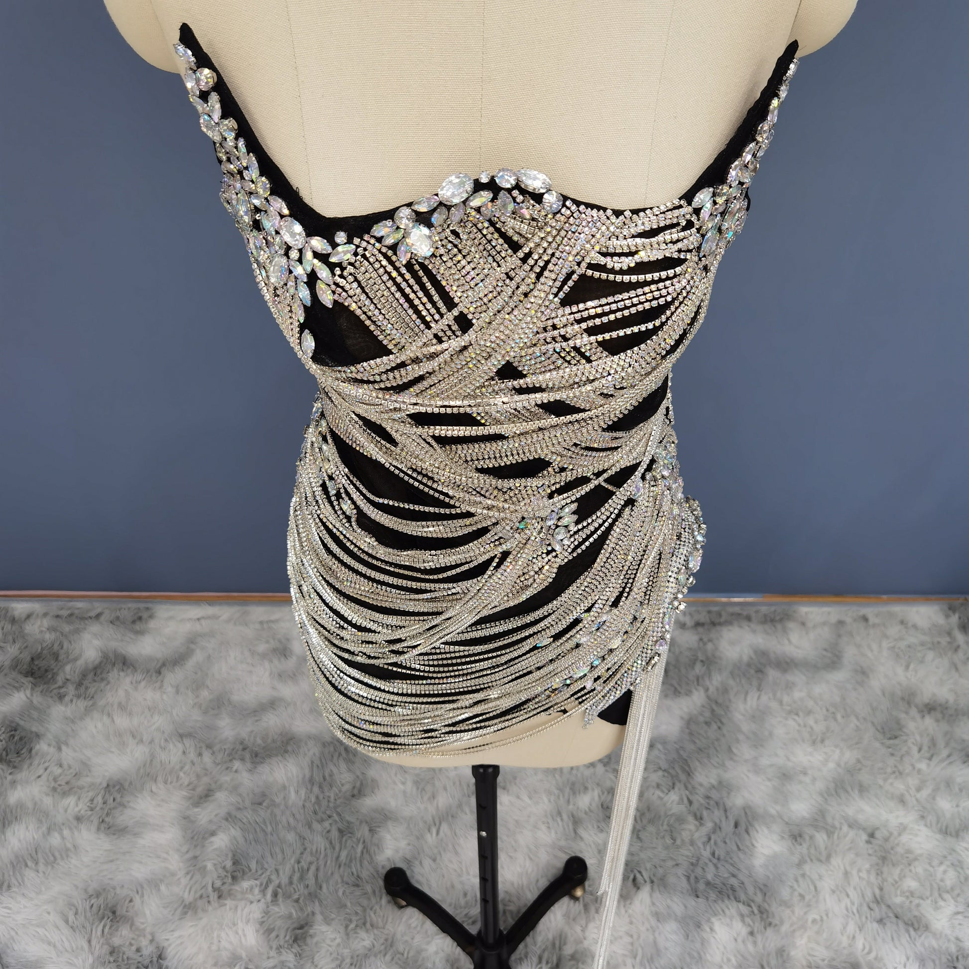 Luxury Crystal Tassels Strapless Short Cocktail Dress RM012